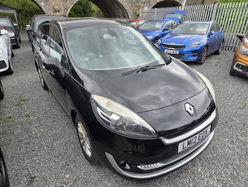 Used Renault Grand Scenic 2012 for sale - 78674075: Photo
