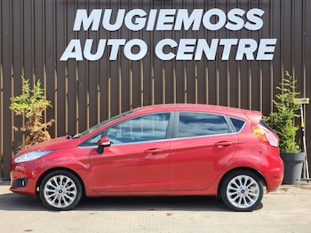 Used Ford Fiesta 2015 for sale - 79023815: Photo