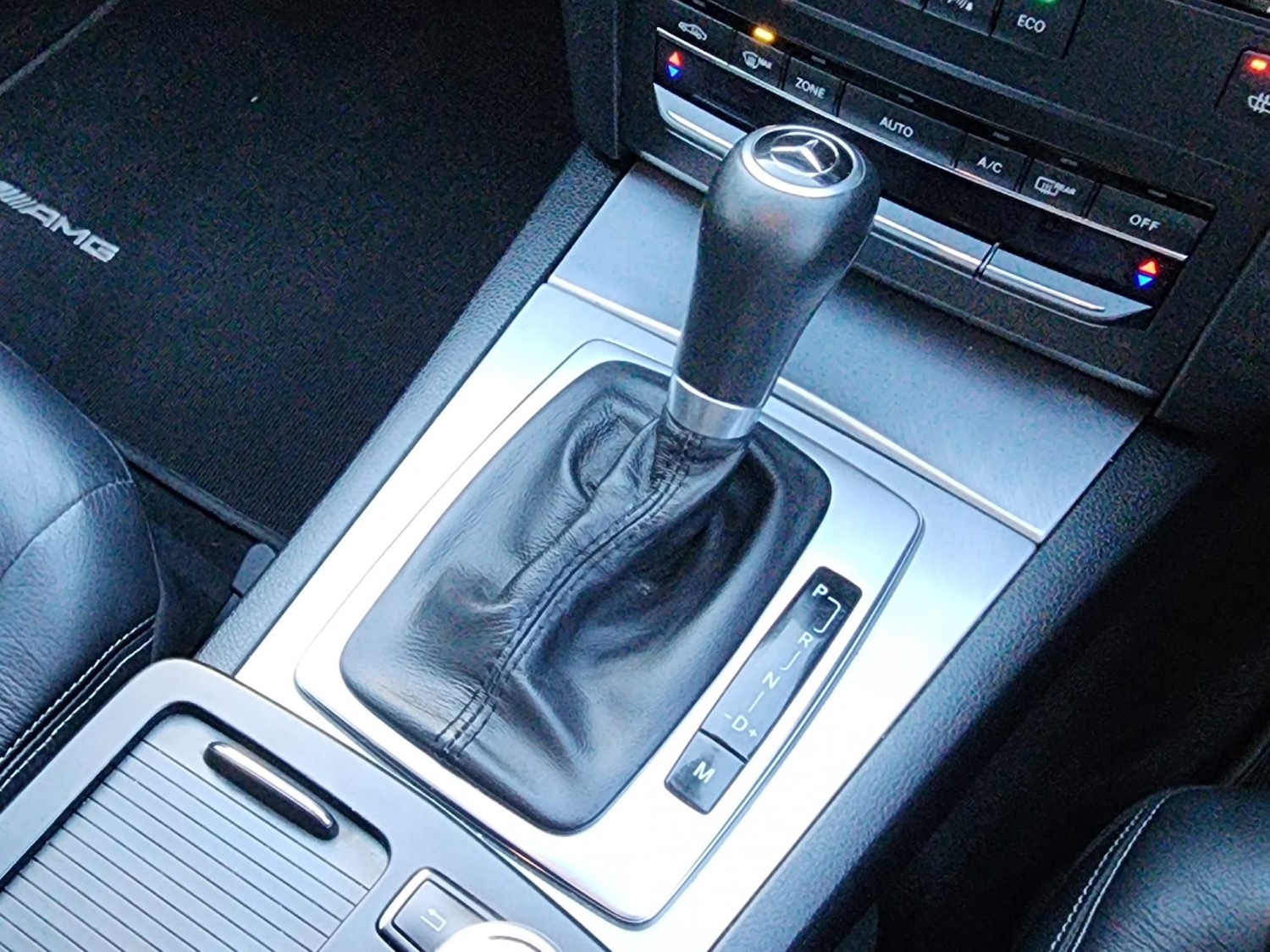 Used Mercedes-Benz E Class 2013 for sale - 76510990: Photo 16