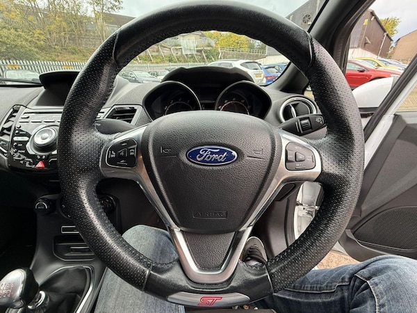 Used Ford Fiesta 2017 for sale - 76225342: Photo 7