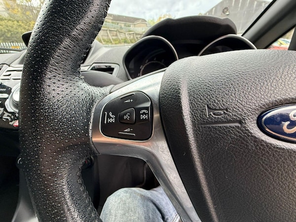 Used Ford Fiesta 2017 for sale - 76225342: Photo 8