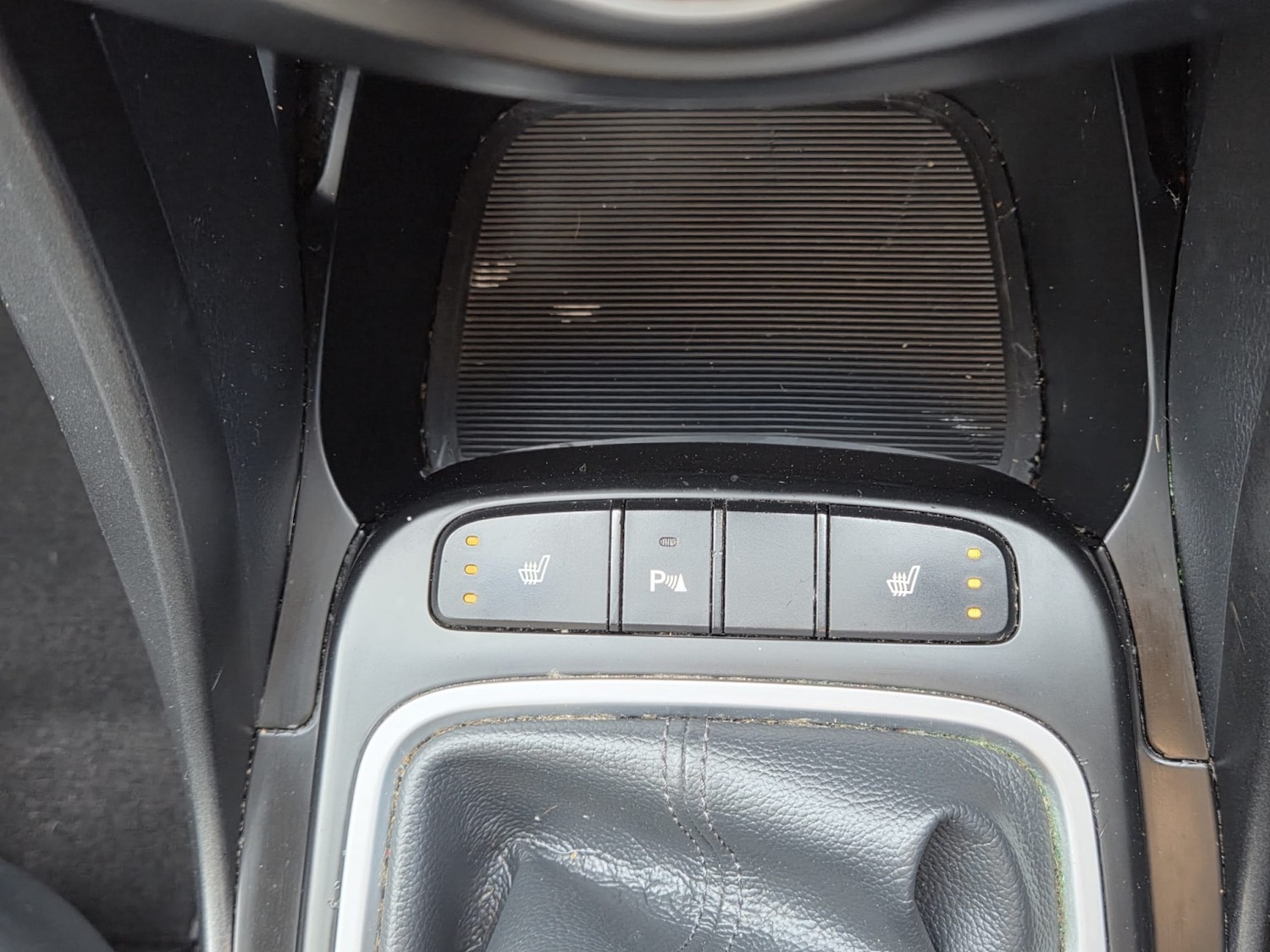 Used Hyundai Santa Fe 2017 for sale - 77656271: Photo 13