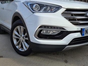 Used Hyundai Santa Fe 2017 for sale - 77656271: Photo
