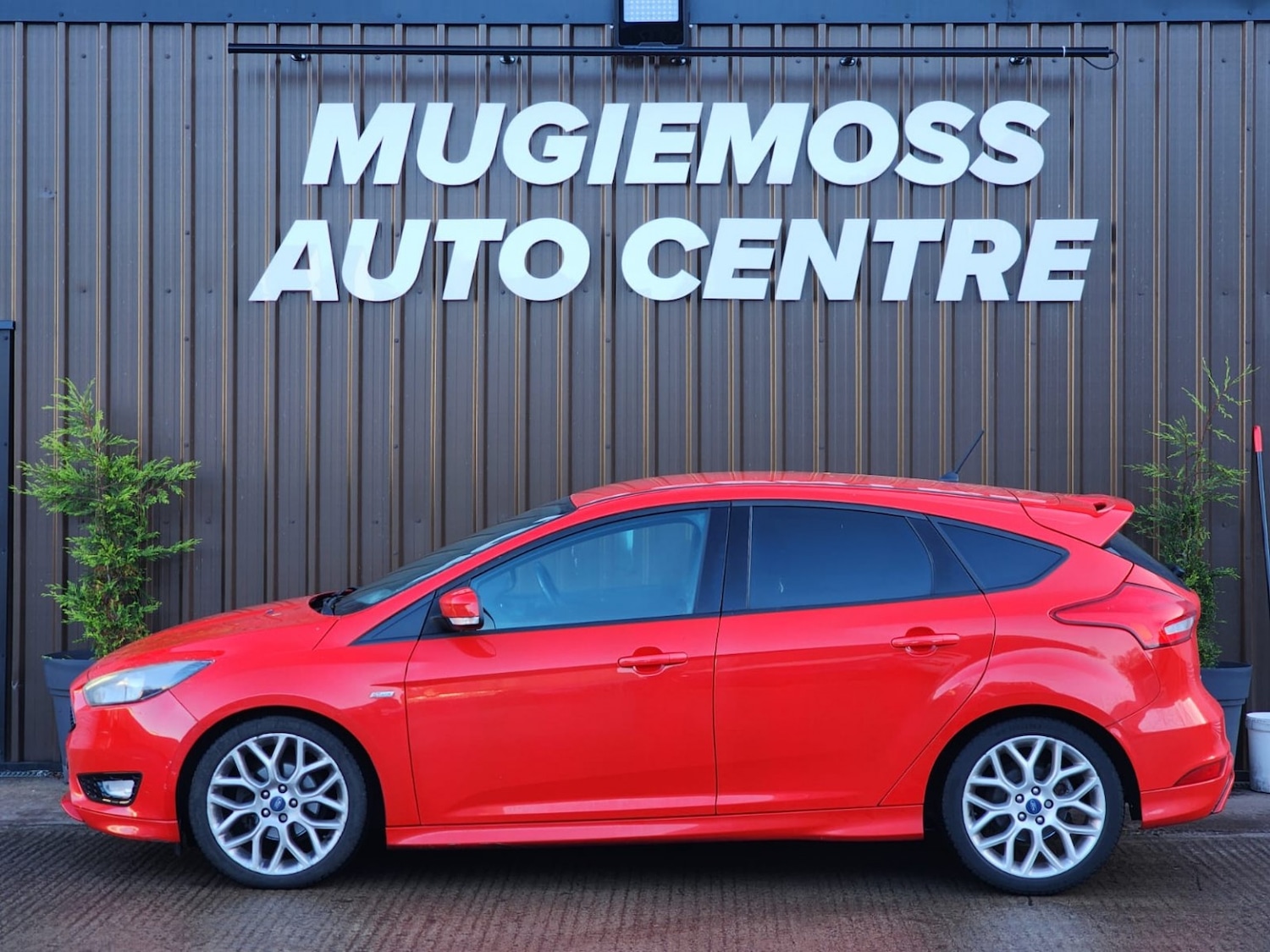 Used Ford Focus 2017 for sale - 76751763: Photo 4