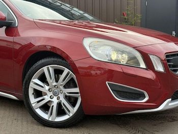 Used Volvo V60 2010 for sale - 76114020: Photo 2