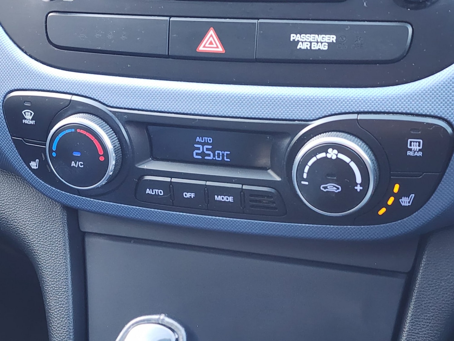 Used Hyundai i10 2016 for sale - 76957884: Photo 12