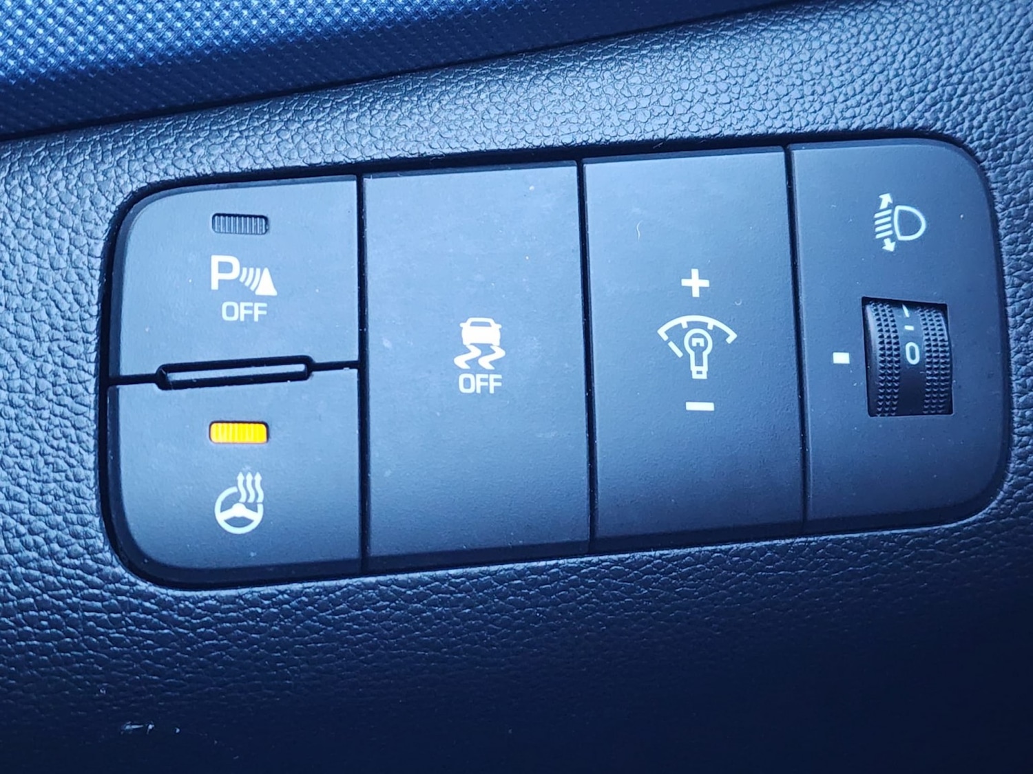 Used Hyundai i10 2016 for sale - 76957884: Photo 18