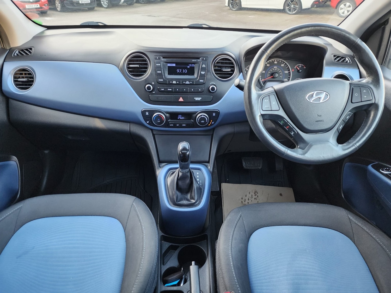 Used Hyundai i10 2016 for sale - 76957884: Photo 8