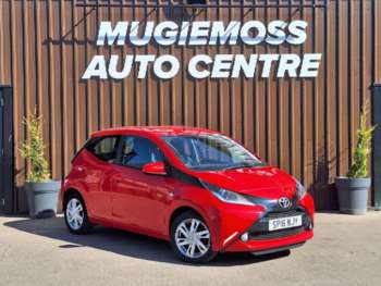 2016 - 1.0 VVT-i x-pression 5-Door