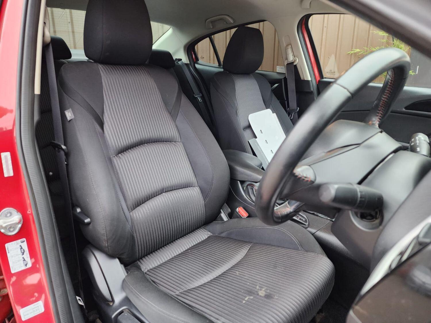 Used Mazda Mazda3 2016 for sale - 76268487: Photo 6