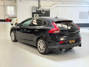 Used Volvo V40 2014 for sale - 78809522: Photo