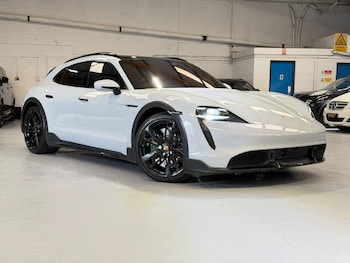 Used Porsche Taycan 2022 for sale - 79255477: Photo