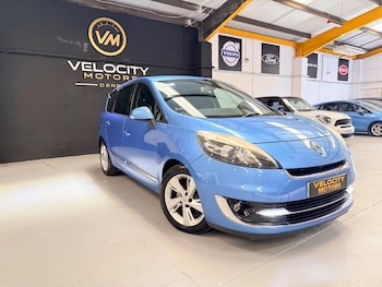 Used Renault Grand Scenic 2013 for sale - 79211892: Photo