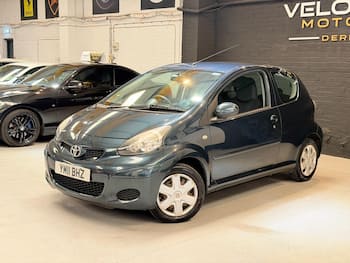 Used Toyota AYGO 2011 for sale - 79794419: Photo