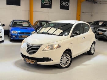 Used Chrysler Ypsilon 2014 for sale - 78966048: Photo
