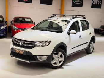 Used Dacia Sandero Stepway 2015 for sale - 79121590: Photo
