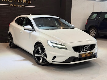 Used Volvo V40 2017 for sale - 79411977: Photo