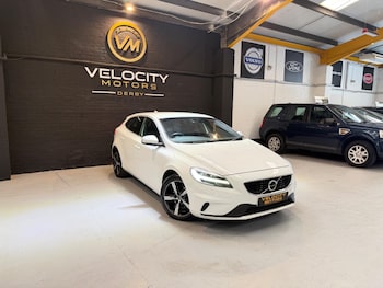 Used Volvo V40 2017 for sale - 79411977: Photo