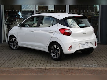 Used Hyundai i10 2024 for sale - 76914399: Photo