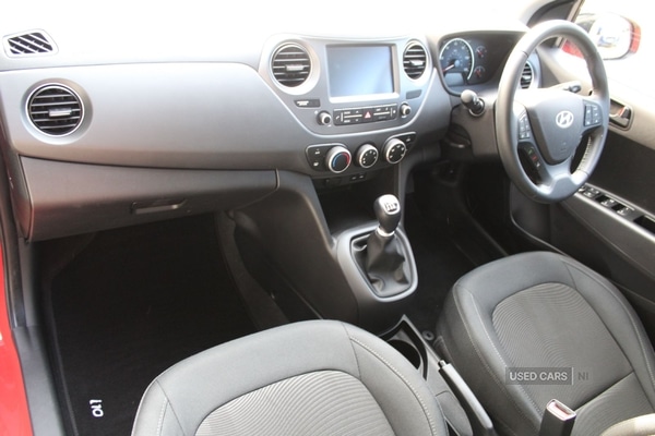 Used Hyundai i10 2019 for sale - 76372110: Photo 2
