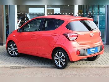 Used Hyundai i10 2019 for sale - 76372110: Photo