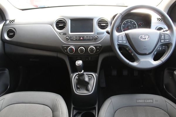 Used Hyundai i10 2019 for sale - 76372110: Photo 4