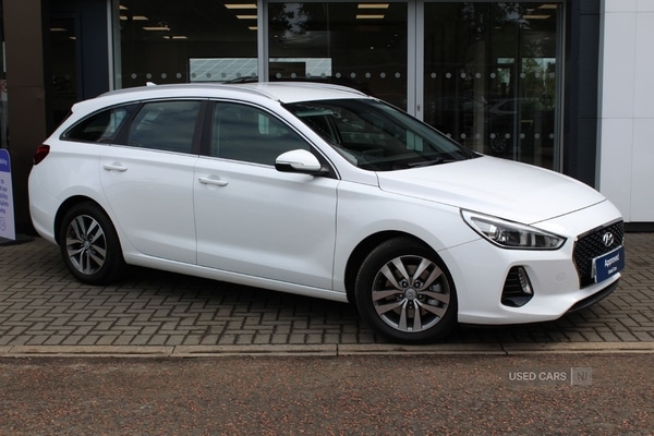 Used Hyundai i30 2017 for sale - 76914402: Photo 1