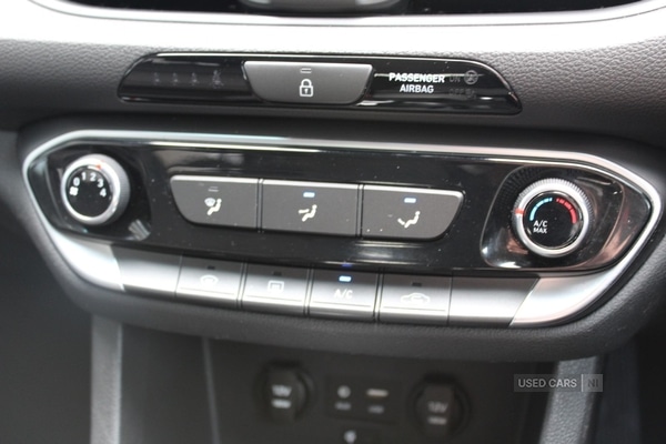 Used Hyundai i30 2017 for sale - 76914402: Photo 14