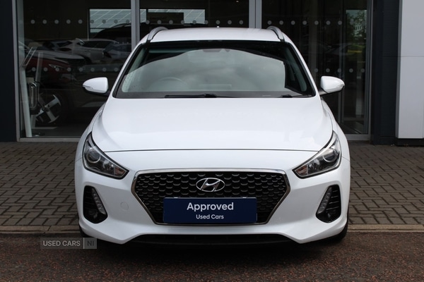 Used Hyundai i30 2017 for sale - 76914402: Photo 6