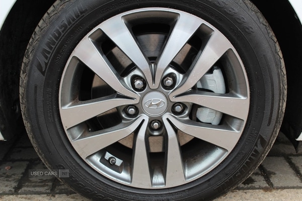 Used Hyundai i30 2017 for sale - 76914402: Photo 9