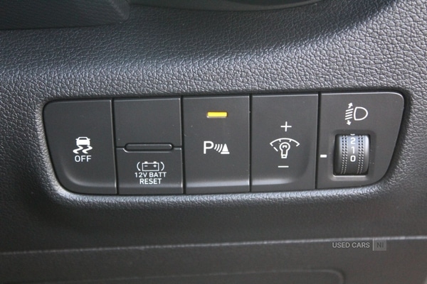 Used Hyundai KONA 2021 for sale - 77634303: Photo 5