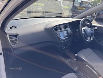 Used Hyundai i20 2019 for sale - 79374981: Photo
