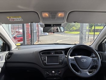 Used Hyundai i20 2019 for sale - 79374981: Photo