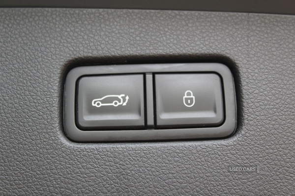 Used Genesis GV70 2023 for sale - 76716013: Photo 44