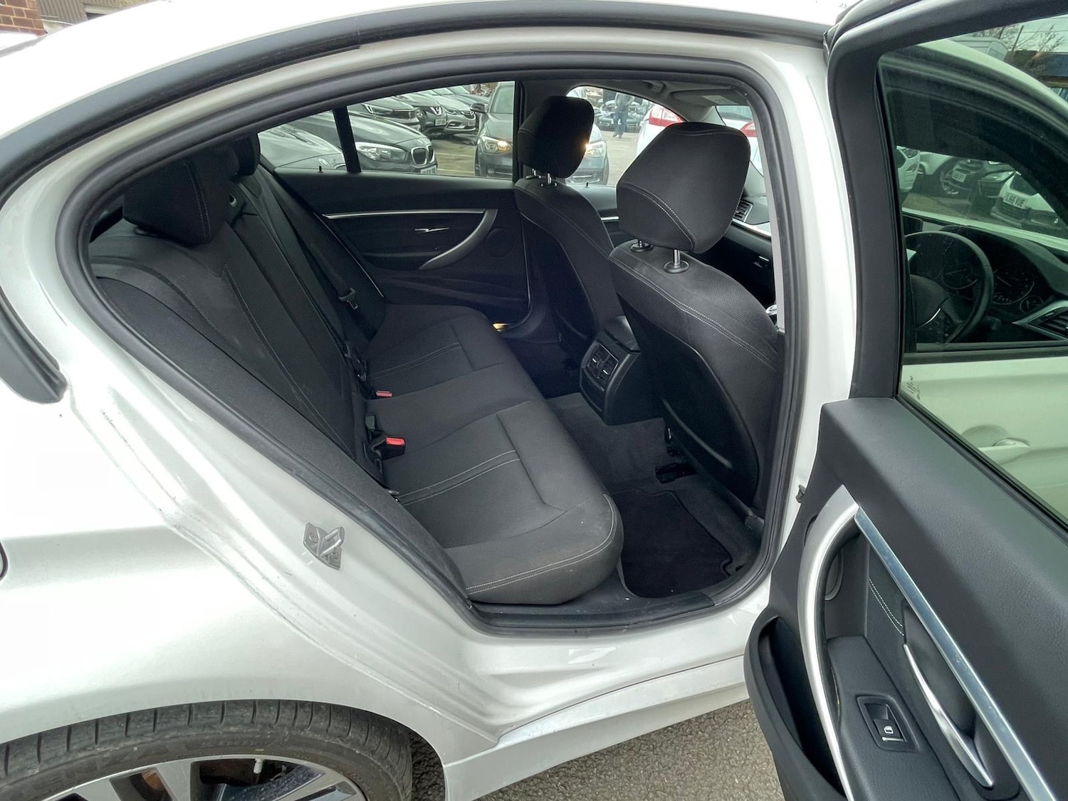 Used BMW 3 Series 2018 for sale - 77888224: Photo 16