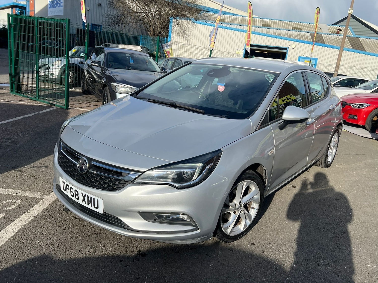 Used Vauxhall Astra 2018 for sale - 77888284: Photo 2