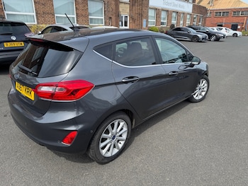 Used Ford Fiesta 2017 for sale - 79232210: Photo