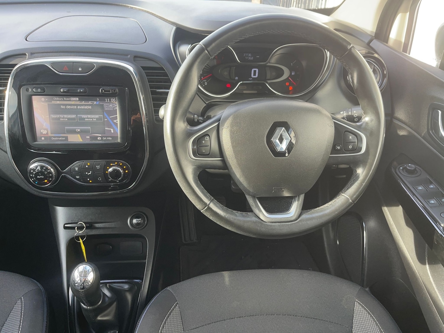 Used Renault Captur 2017 for sale - 77129275: Photo 12