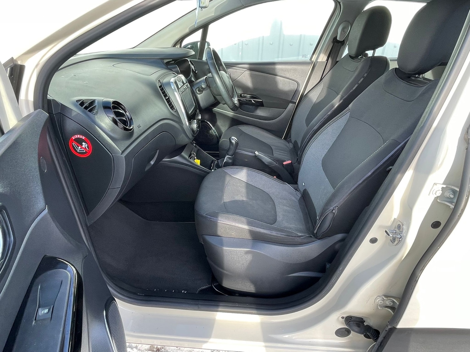 Used Renault Captur 2017 for sale - 77129275: Photo 14