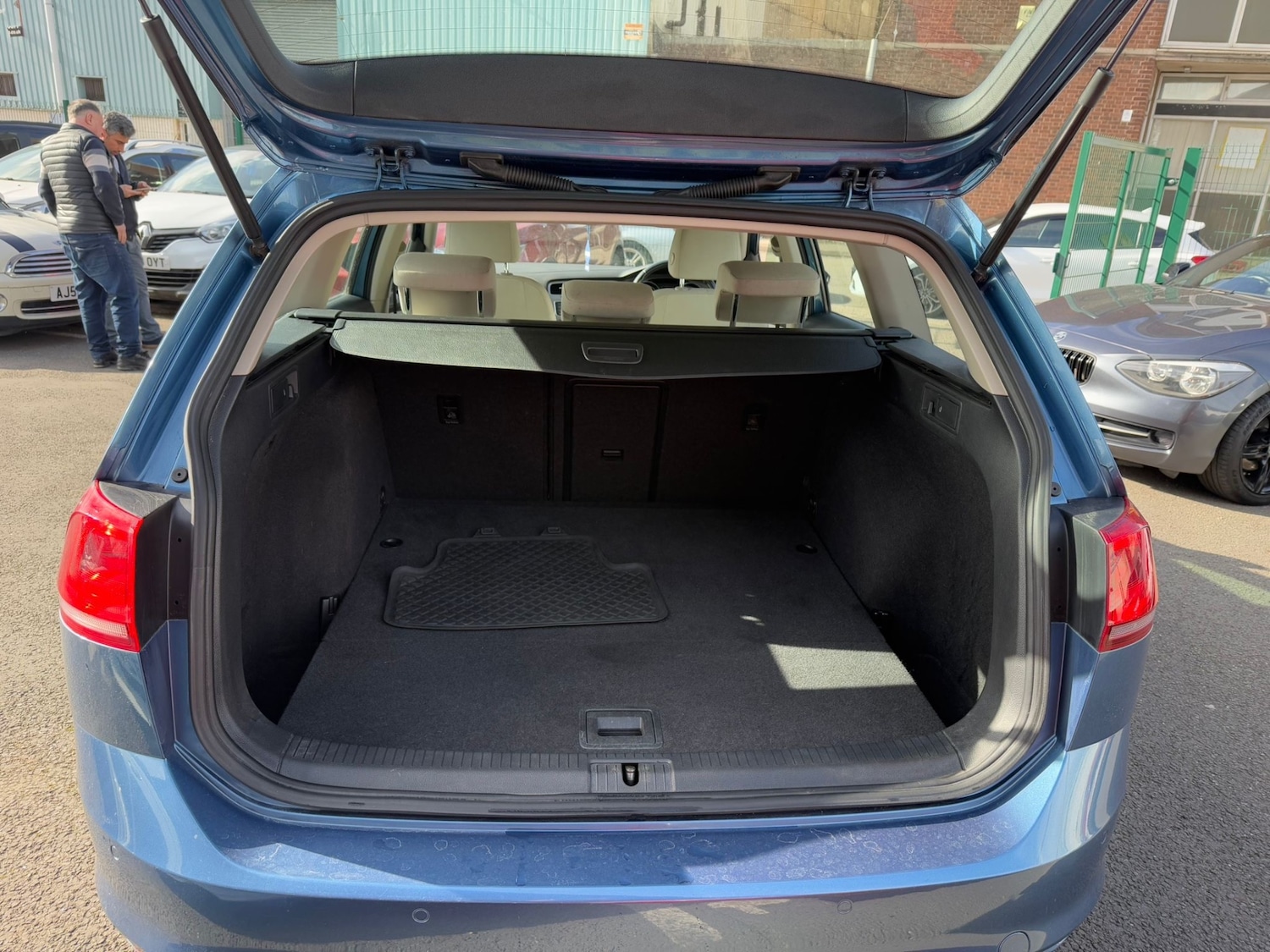 Used Volkswagen Golf 2015 for sale - 77888253: Photo 11