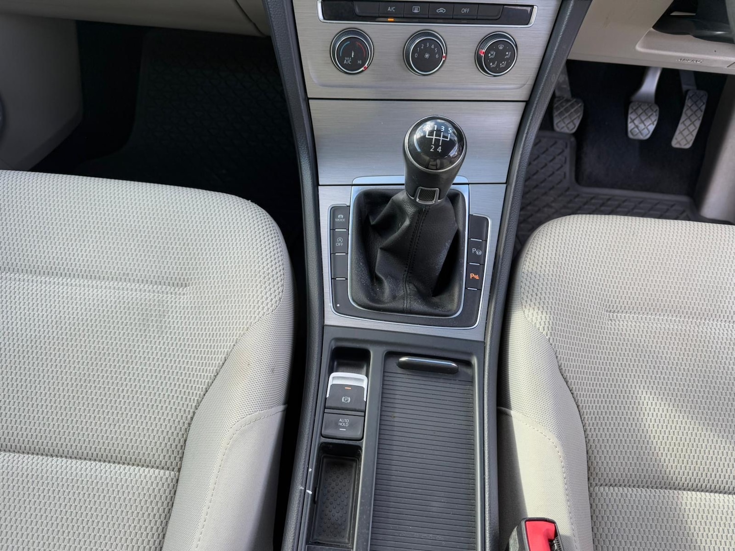 Used Volkswagen Golf 2015 for sale - 77888253: Photo 6