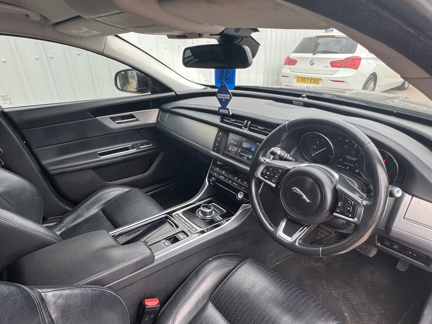 Used Jaguar XF 2017 for sale - 76442514: Photo 18