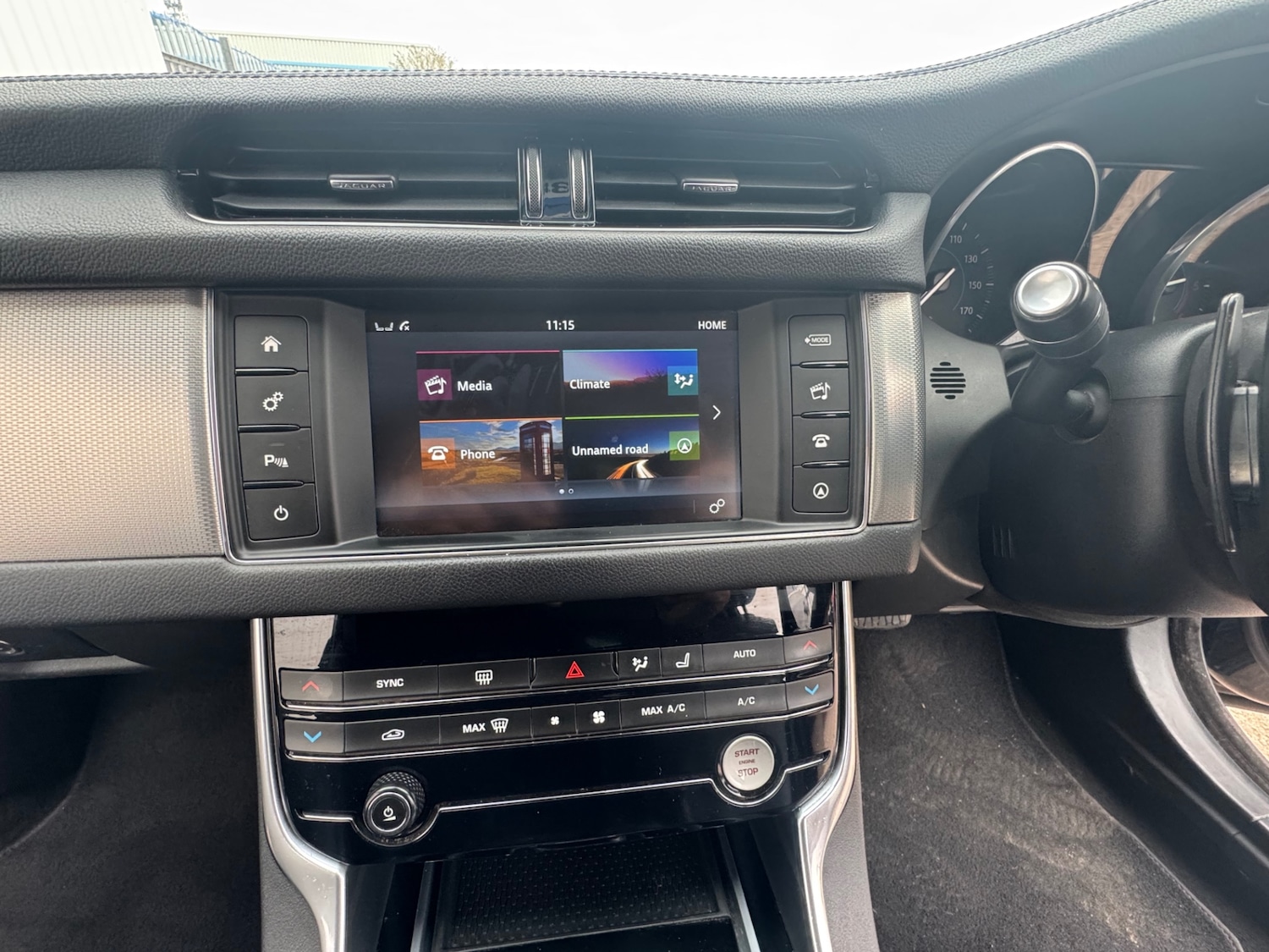 Used Jaguar XF 2017 for sale - 76442514: Photo 19