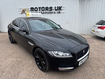 Used Jaguar XF 2017 for sale - 76442514: Photo