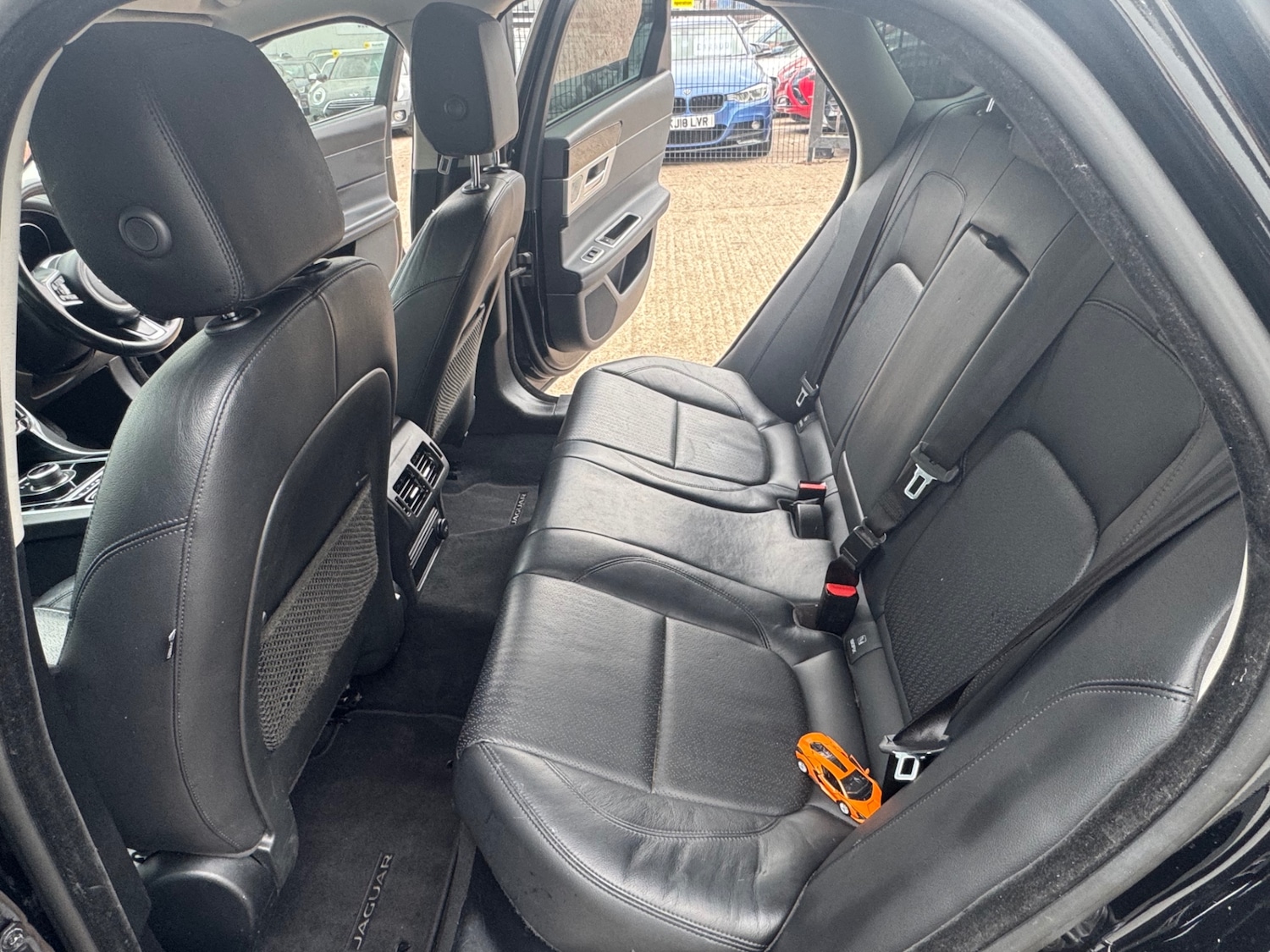 Used Jaguar XF 2017 for sale - 76442514: Photo 25