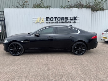Used Jaguar XF 2017 for sale - 76442514: Photo