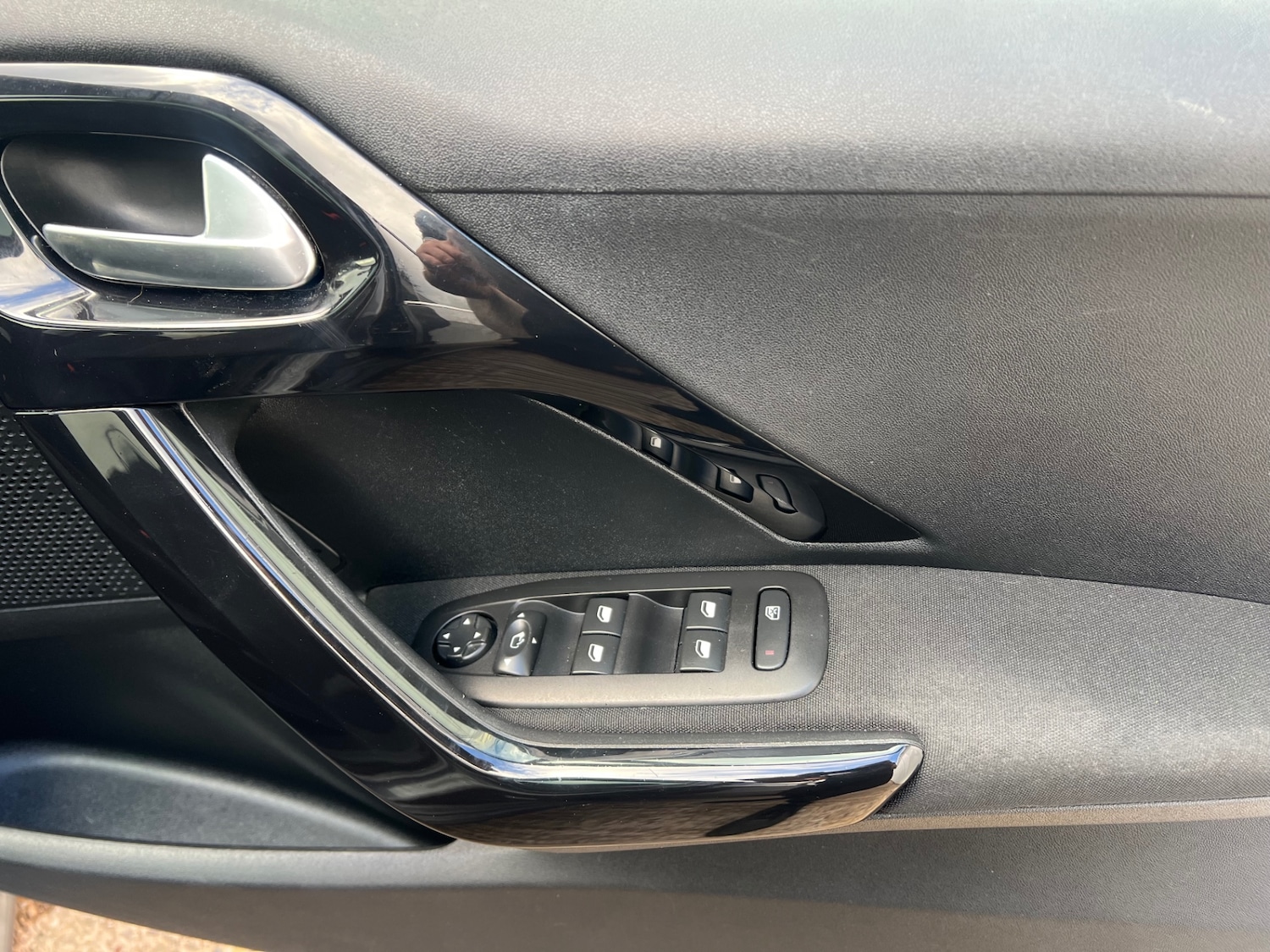 Used Peugeot 208 2018 for sale - 76442608: Photo 14