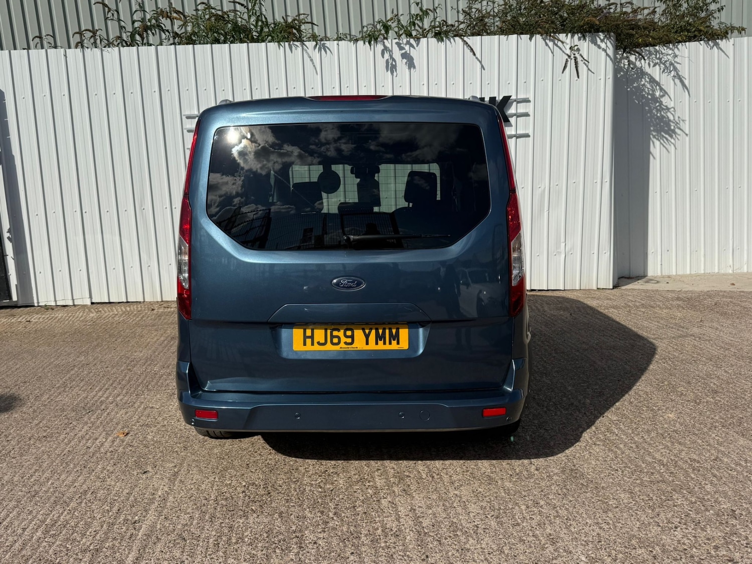 Used Ford Tourneo Connect 2019 for sale - 76087634: Photo 2