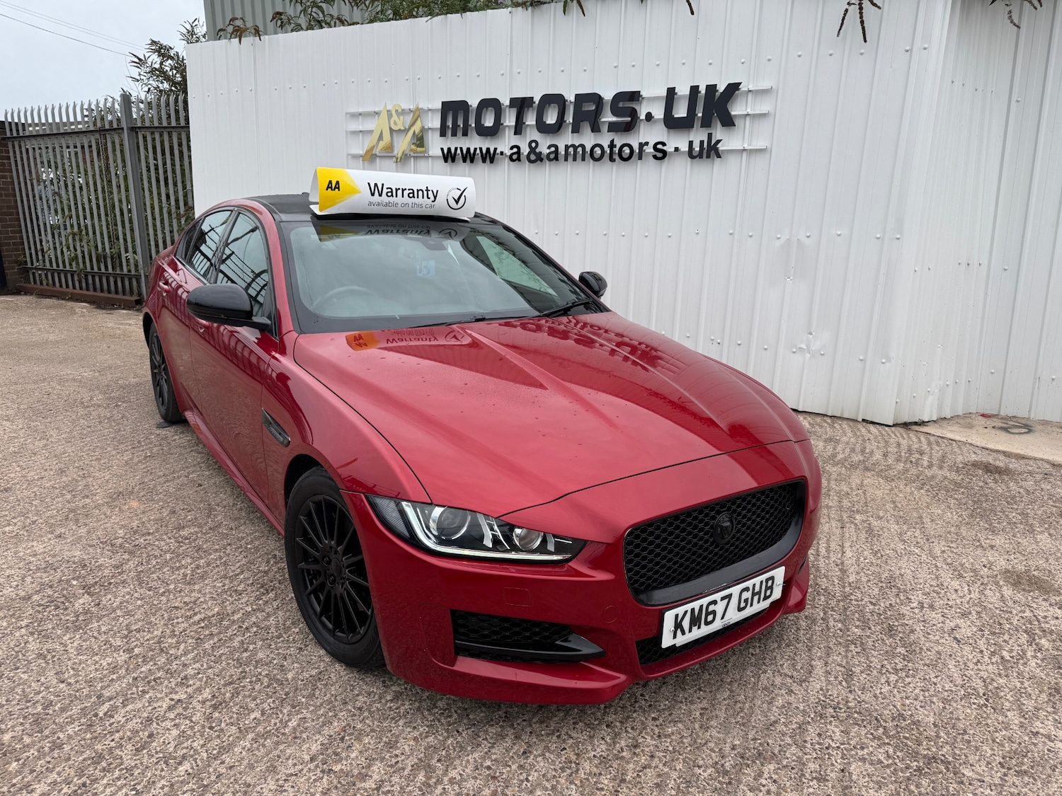 Used Jaguar XE 2017 for sale - 76055882: Photo 5