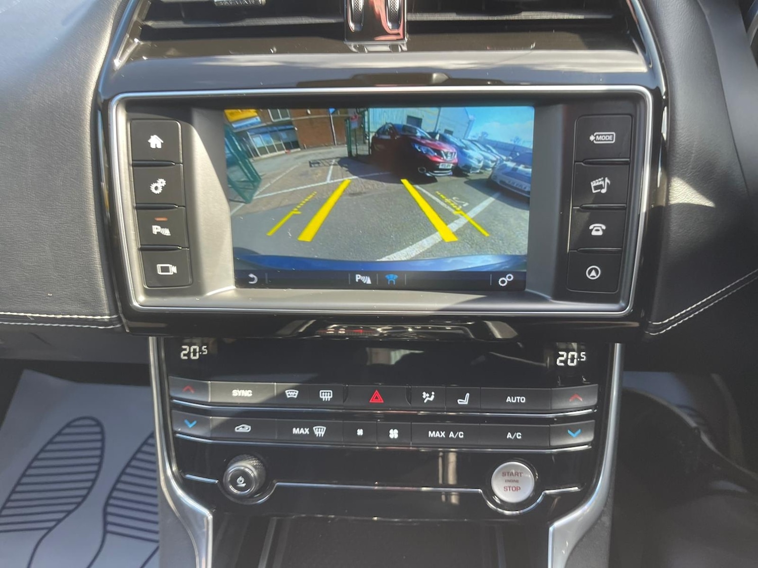 Used Jaguar XE 2017 for sale - 77947266: Photo 12